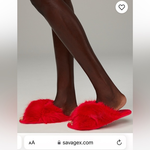 Savage X Fuzzy Slippers- Red - Picture 2 of 2
